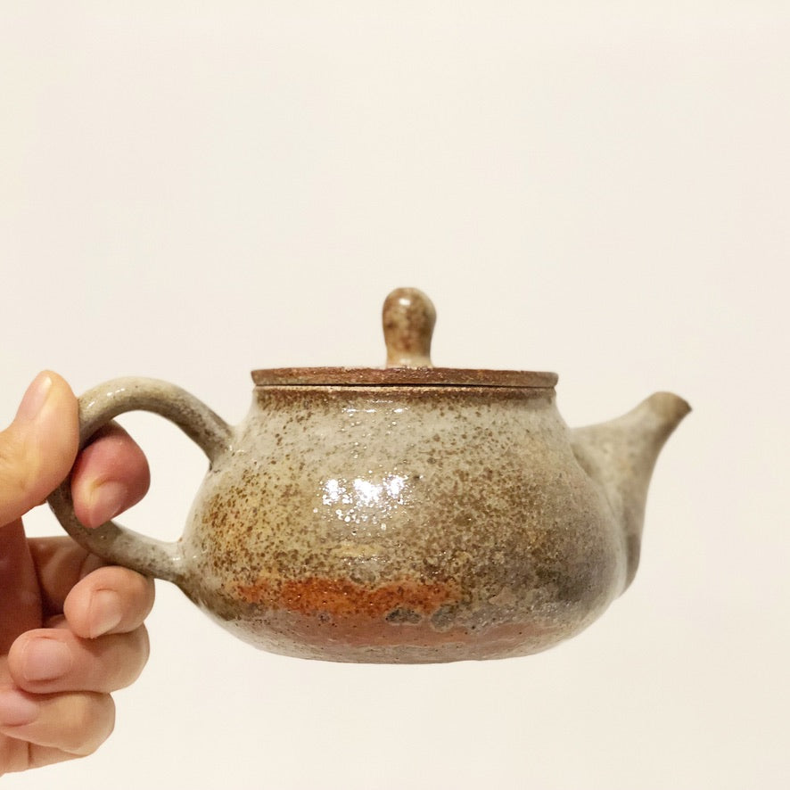 Handmade Teapot – Moon Pottery | One-of-a-Kind, Natural Homemade Glaze, Artisan Ceramic, Perfect Gift