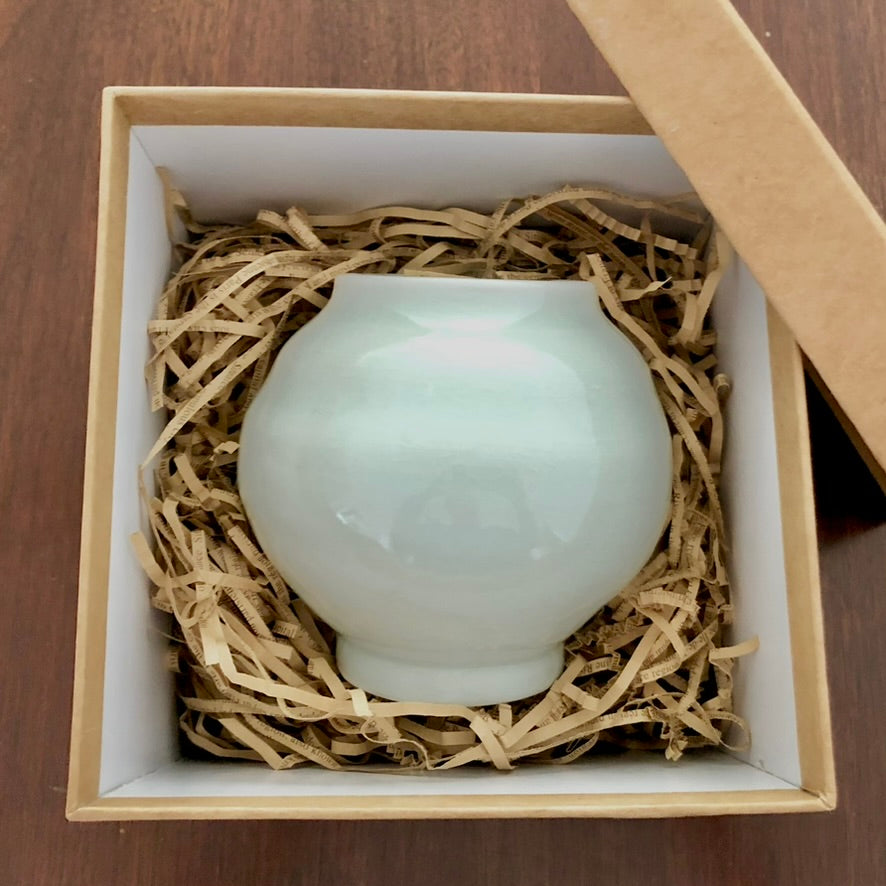 Tiny Moon Jar – Handmade Ceramic Pot by Moon Pottery | Ready-to-Gift with Gift Box